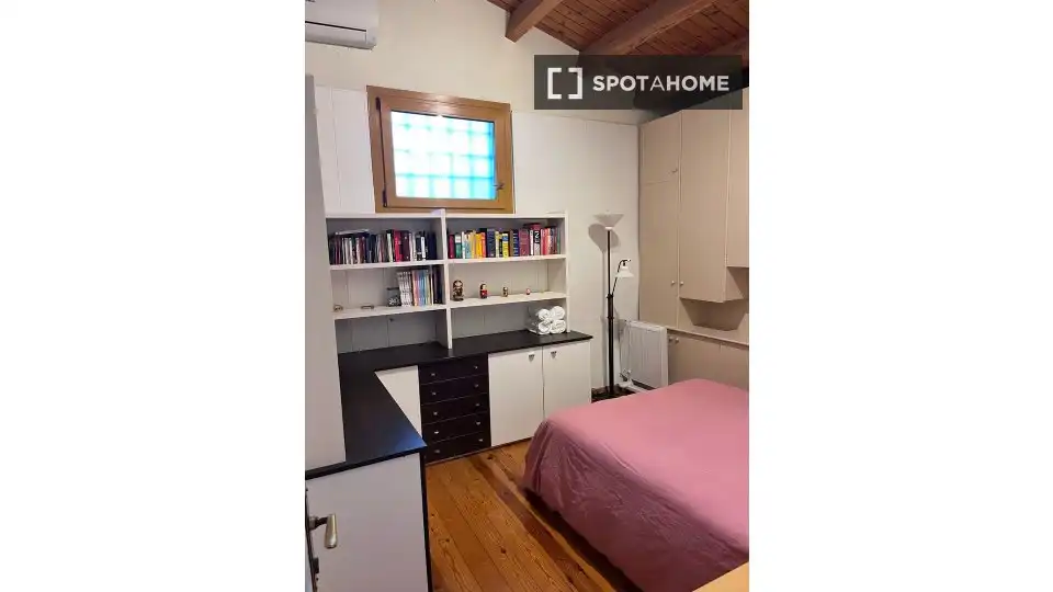 Bedroom of Apartments for share in Bigues i Riells del Fai  with Air Conditioner, Terrace and Furnished