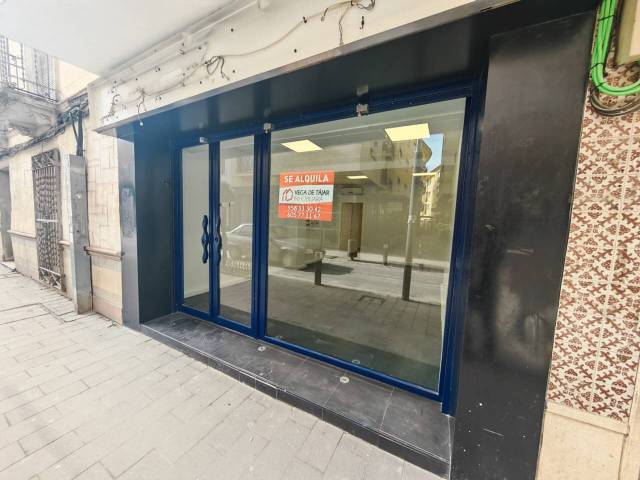 Local comercial en Alquiler en Huétor Tájar
