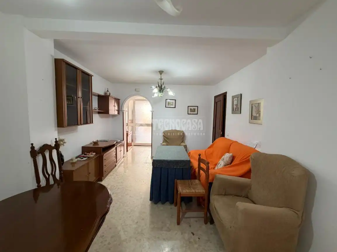 Living room of Houses for sale in Sevilla  with Terrace and Balcony