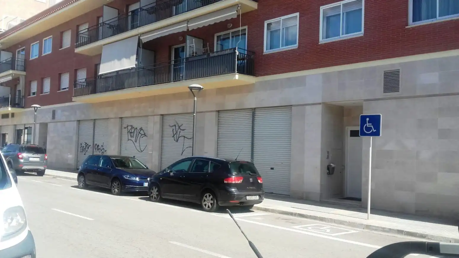 Exterior view of Commercial properties for sale in Reus
