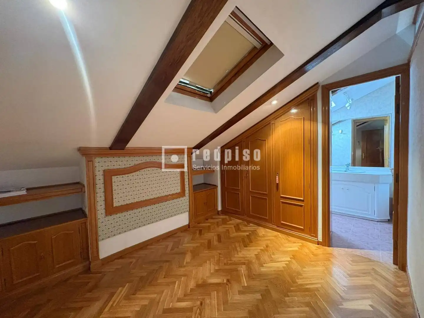 Houses for sale in Tres Cantos  with Air Conditioner, Heating and Parquet flooring