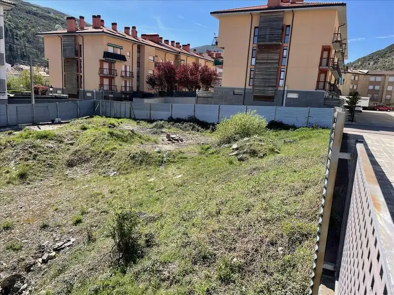 Residencial en venta en ELISEO CADARSO, Ezcaray