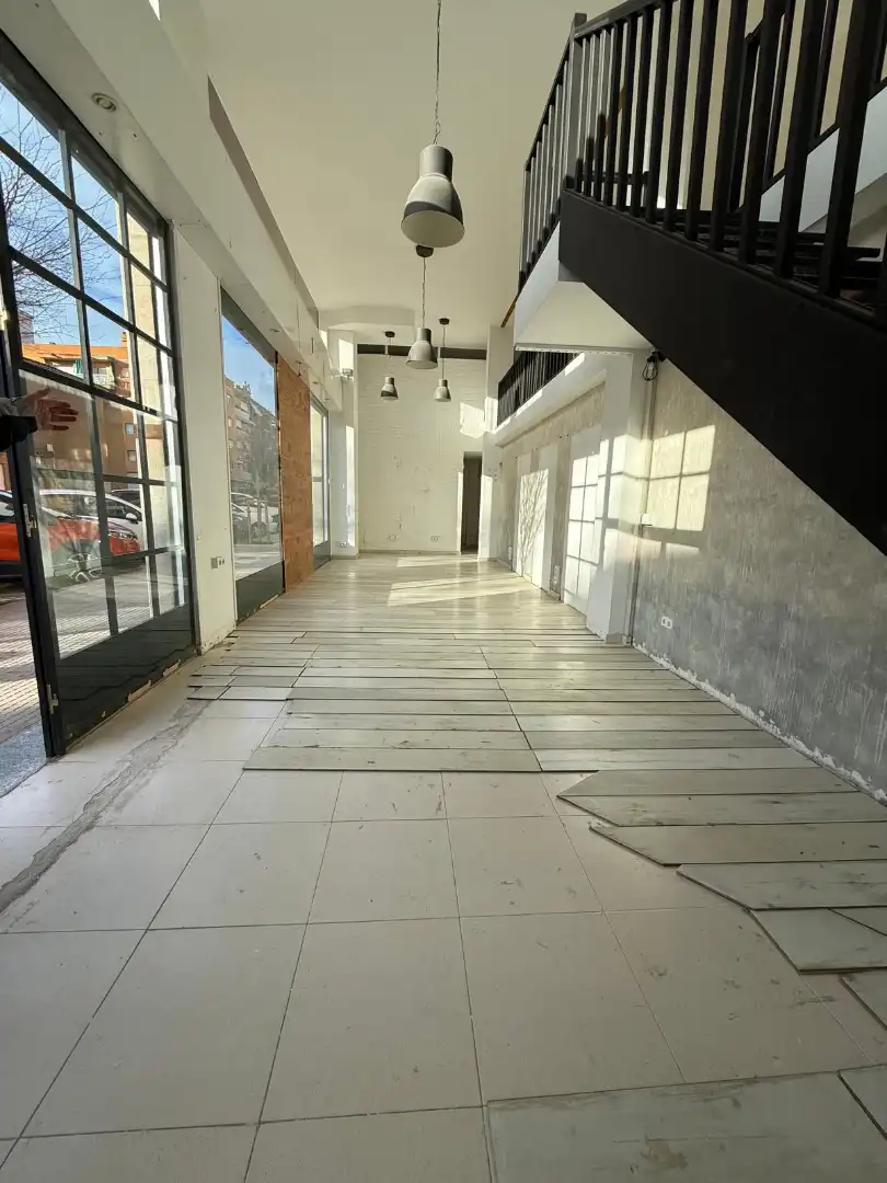 Business premises to rent in Avinguda Hispanitat 29, imagen 7
