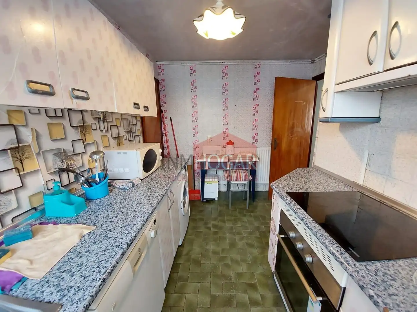 Cuina de Pis de lloguer en Ávila amb Parquet, Terrassa i Moblat