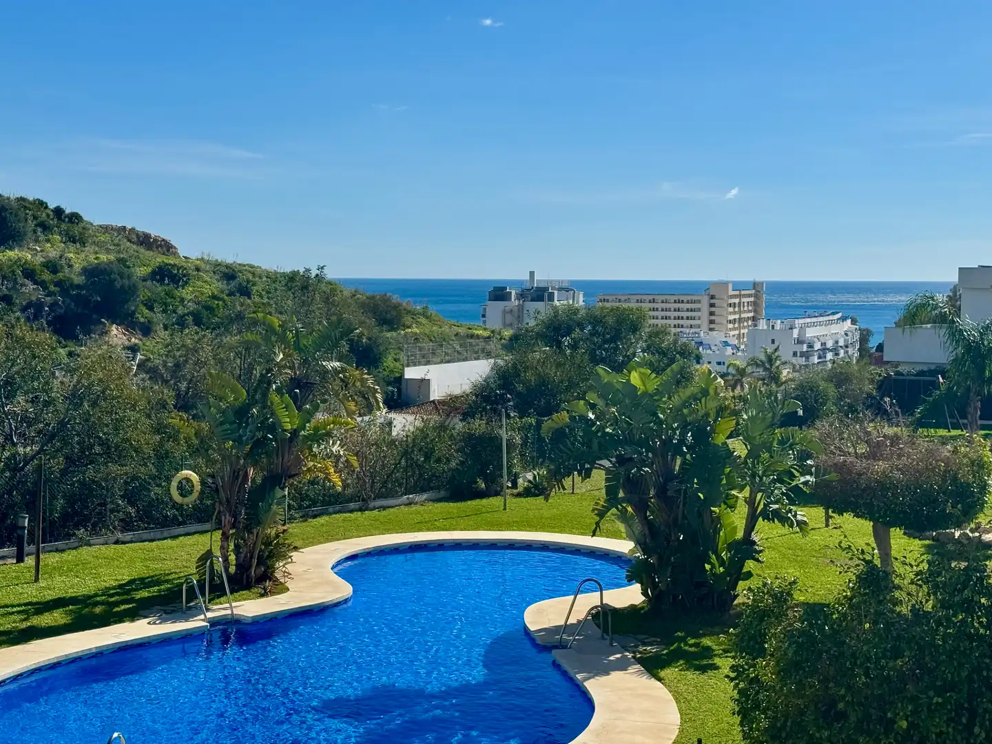 Piscina de Apartament en venda en Benalmádena amb Aire condicionat, Terrassa i Moblat