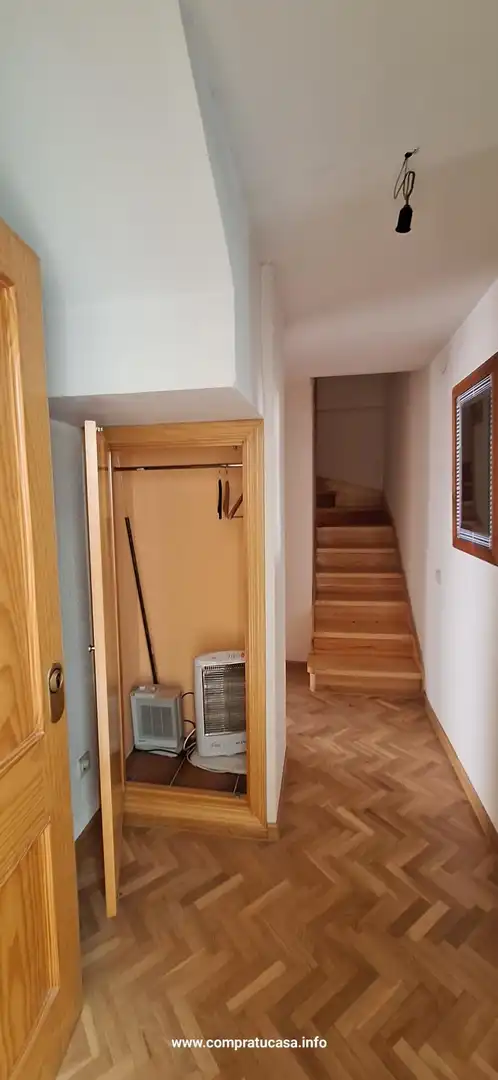 Piso en venta en Segovia con Calefacción, Jardín privado y Parquet