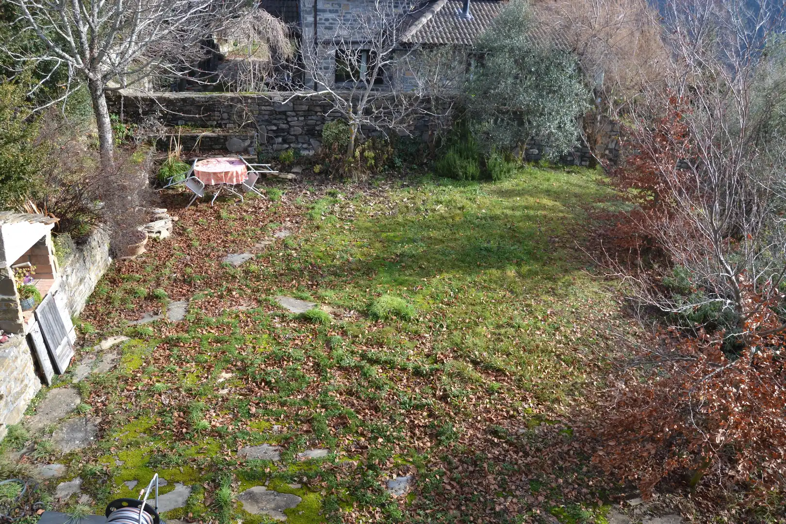 Haus oder Chalet zum Verkauf in Aisa mit Heizung und Privatgarten