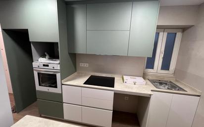 Kitchen of Flat to rent in Oviedo   with Oven, Washing machine and Microwave