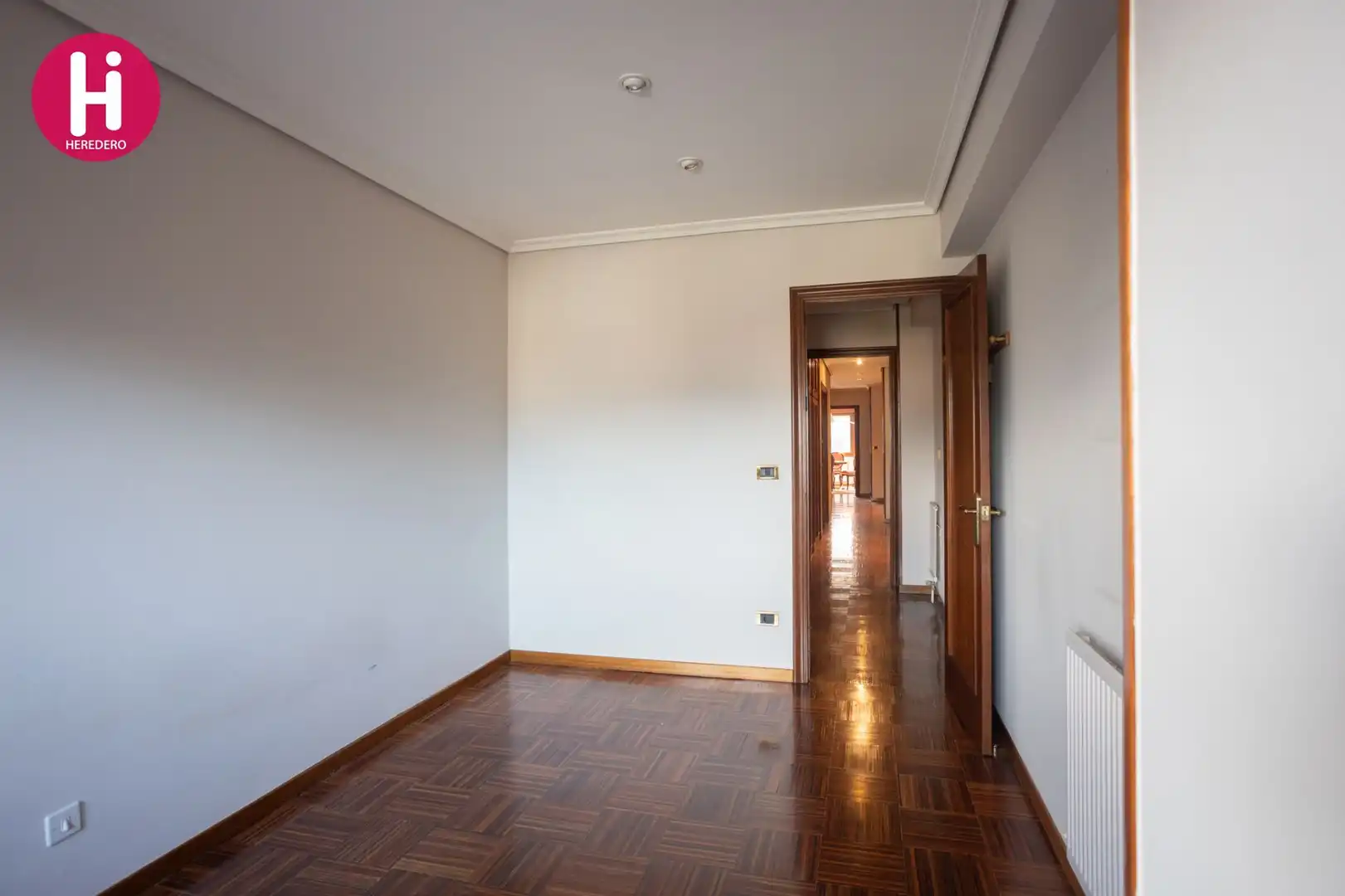 Schlafzimmer von Wohnung zum Verkauf in Vigo  mit Heizung und Abstellraum