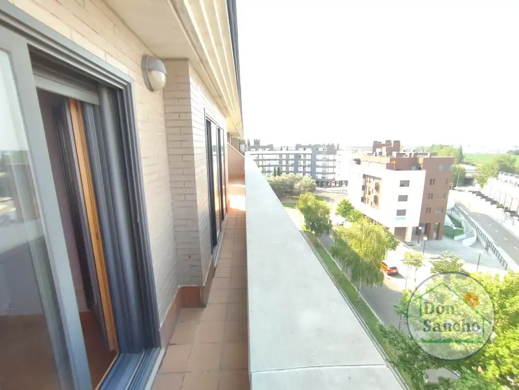 Balcony of Attic for sale in Valladolid  with Air Conditioner, Heating and Terrace