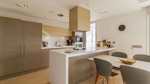 Elegante apartamento con vistas al mar y terraza de 35 m² en Los Arqueros, imatge 3