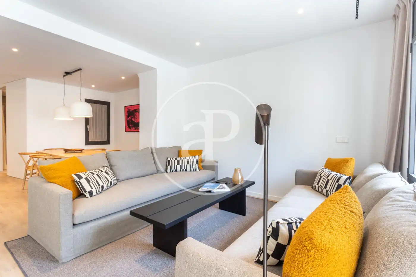 Appartamento con terrazza in affitto a Trav. de Dalt, imagen 16