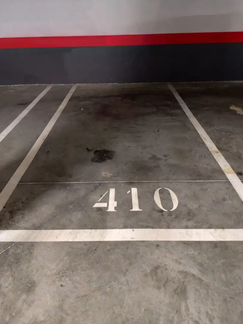 Parking de Piso de alquiler en Madrid con Aire acondicionado, Calefacción y Terraza