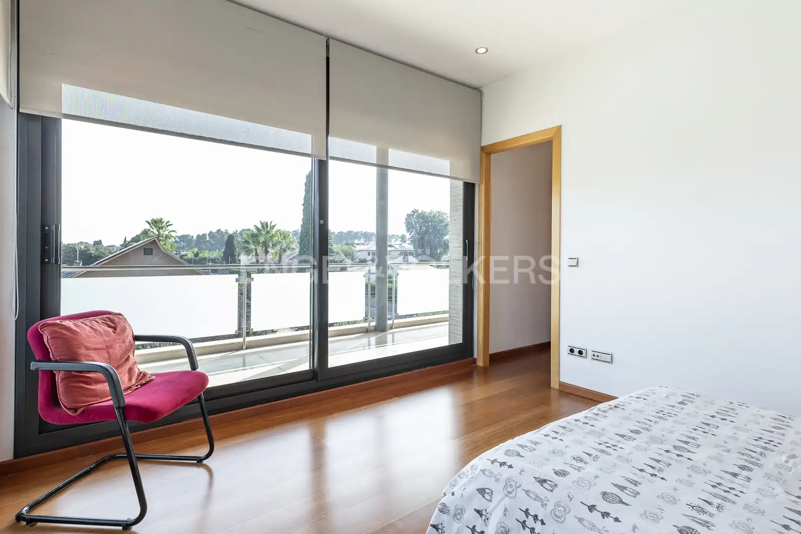 Habitación de Casa o chalet en venta en Canovelles con Aire acondicionado, Calefacción y Jardín privado