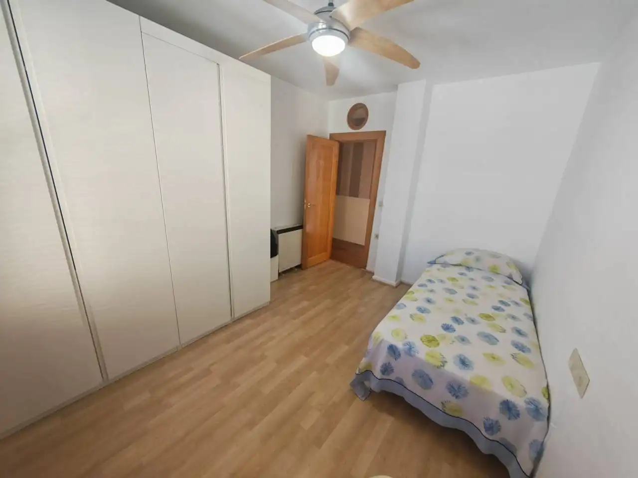 Habitación de Piso en venta en Huétor Tájar con Aire acondicionado, Calefacción y Parquet