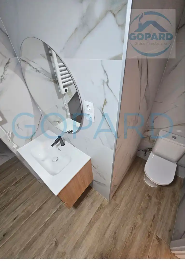 Bany de Pis de lloguer en Villanueva de la Cañada amb Aire condicionat, Calefacció i Moblat