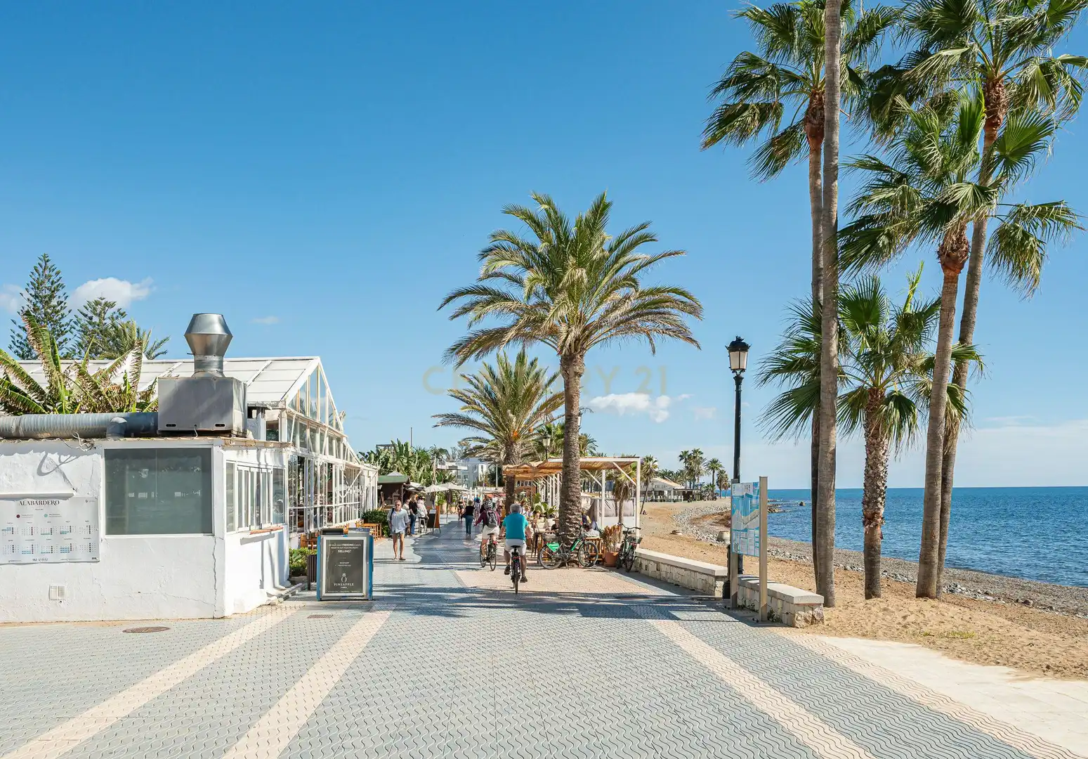 Vista exterior de Apartamento en venta en Marbella con Aire acondicionado, Jardín privado y Trastero