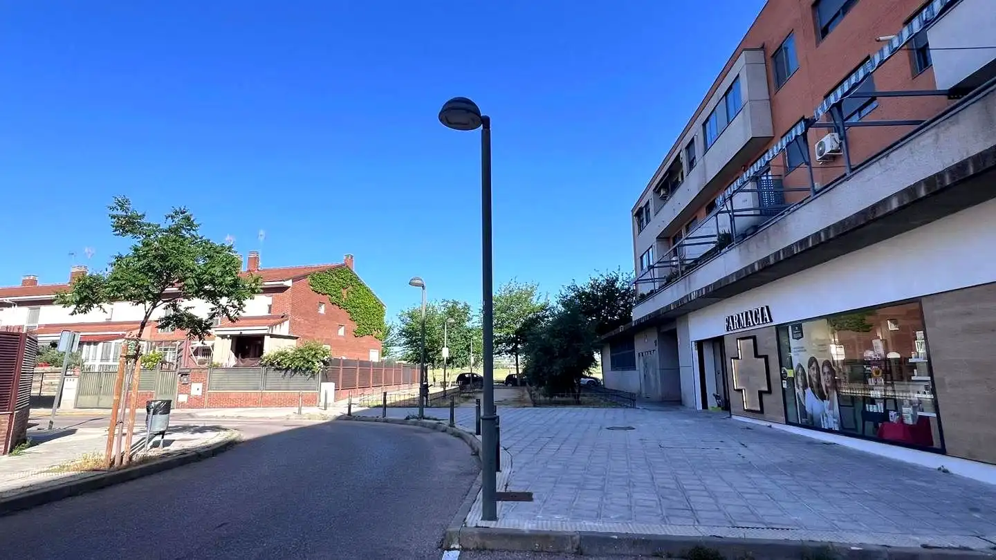 Local comercial en alquiler en Espliego, imagen 9