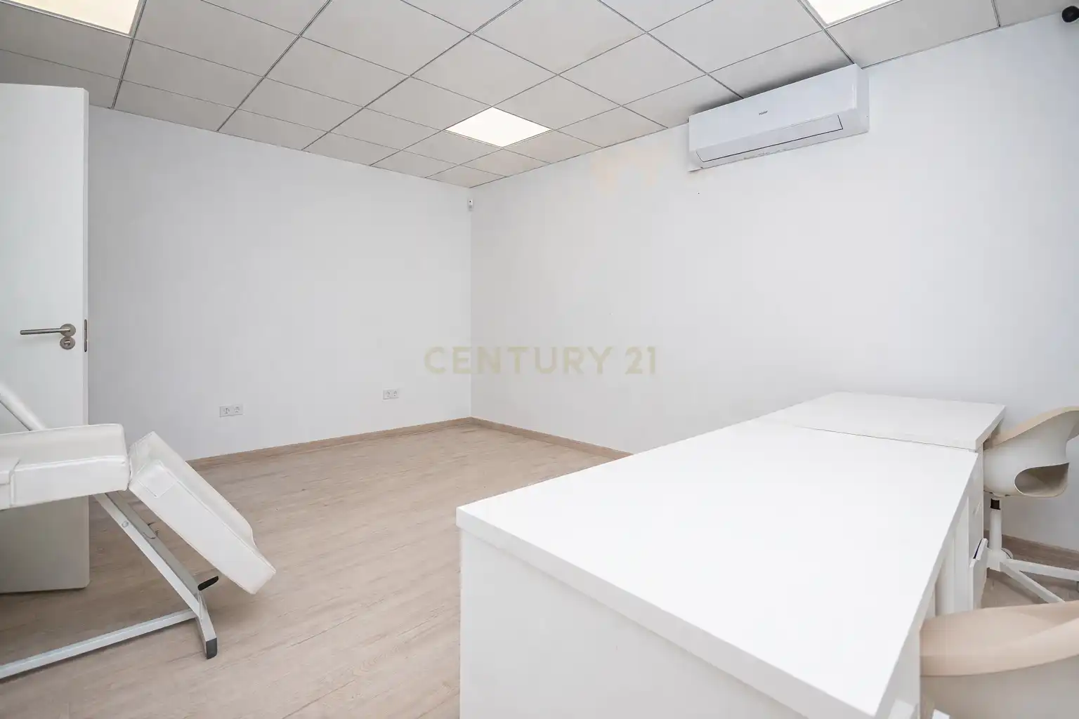Local en traspaso en Alicante / Alacant con Aire acondicionado y Alarma