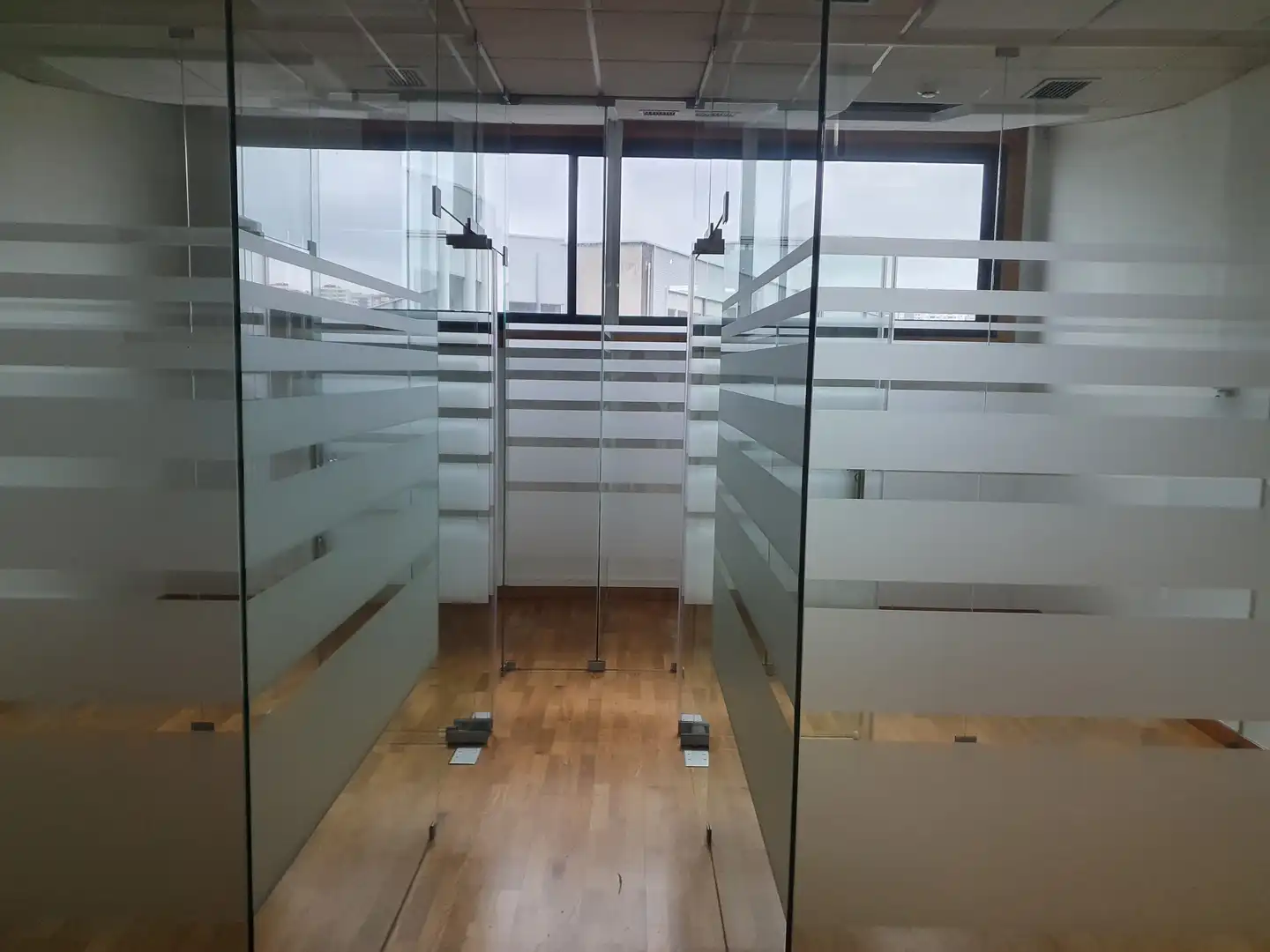 Büro zur Miete in Vigo  mit Möbliert