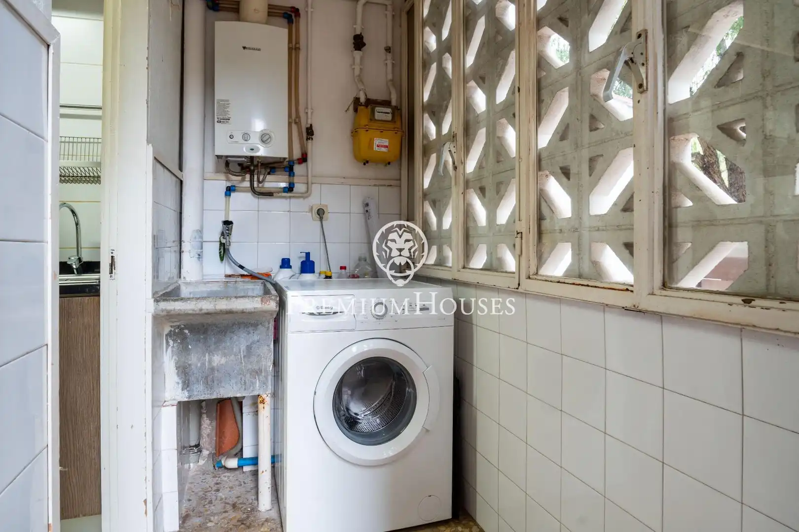 Cuina de Planta baixa en venda en Vilanova i la Geltrú amb Aire condicionat, Parquet i Traster