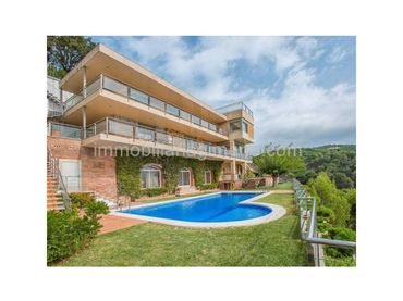 Casa en venta en Canyelles