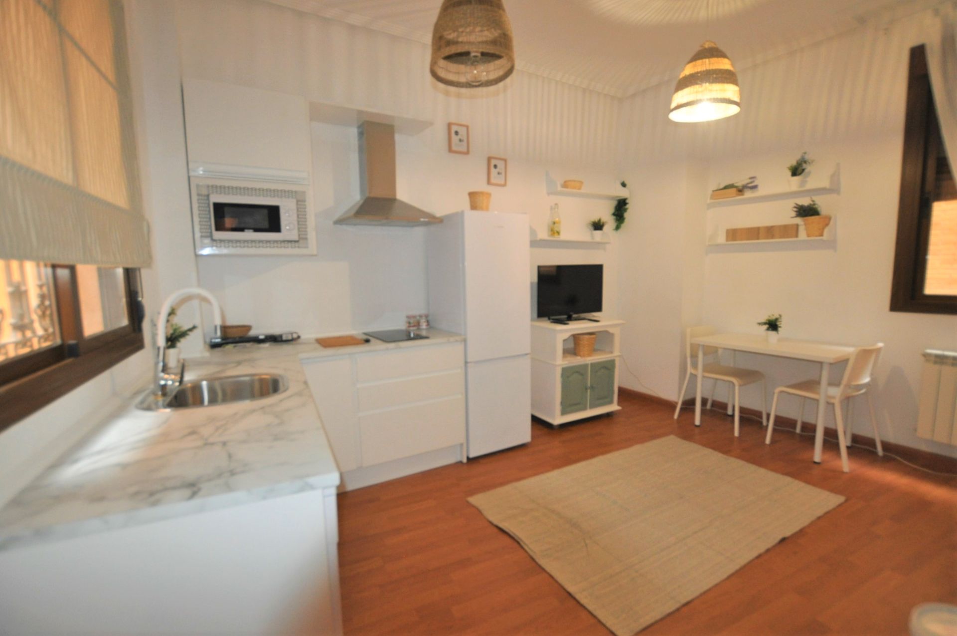 Kitchen of Flat to rent in Cáceres Capital  with Air Conditioner, Heating and Parquet flooring