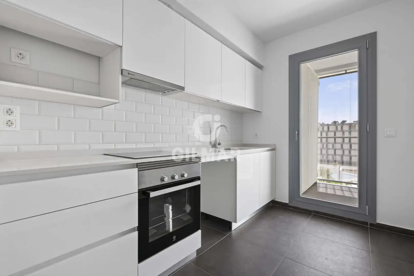 Cocina de Piso en venta en Dos Hermanas con Calefacción, Jardín privado y Trastero