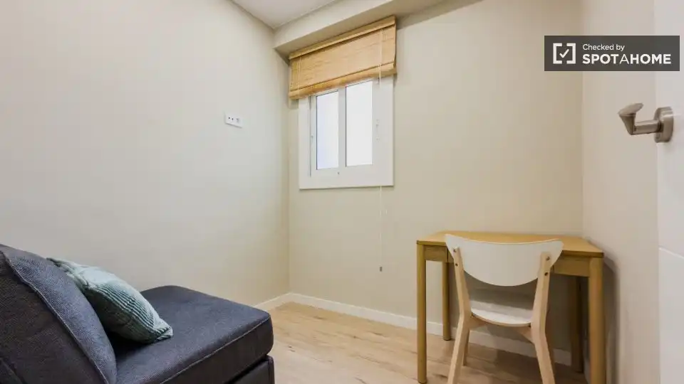 Habitación de Piso de alquiler en Barcelona con Aire acondicionado, Calefacción y Amueblado