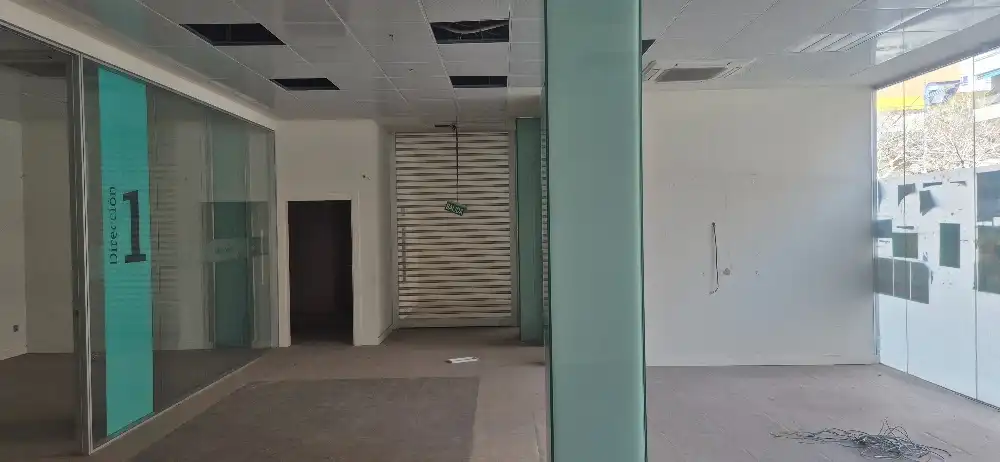 Local comercial en venda a Avenida Ramón Menéndez Pidal 41, imagen 4