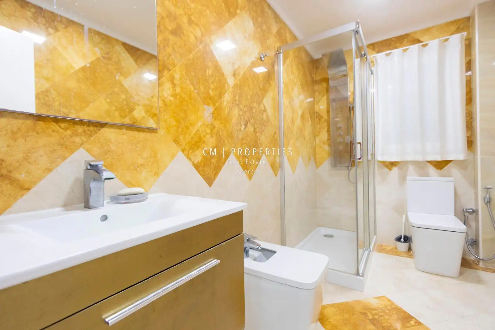 Houses for sale in Malaga, Entrepinos