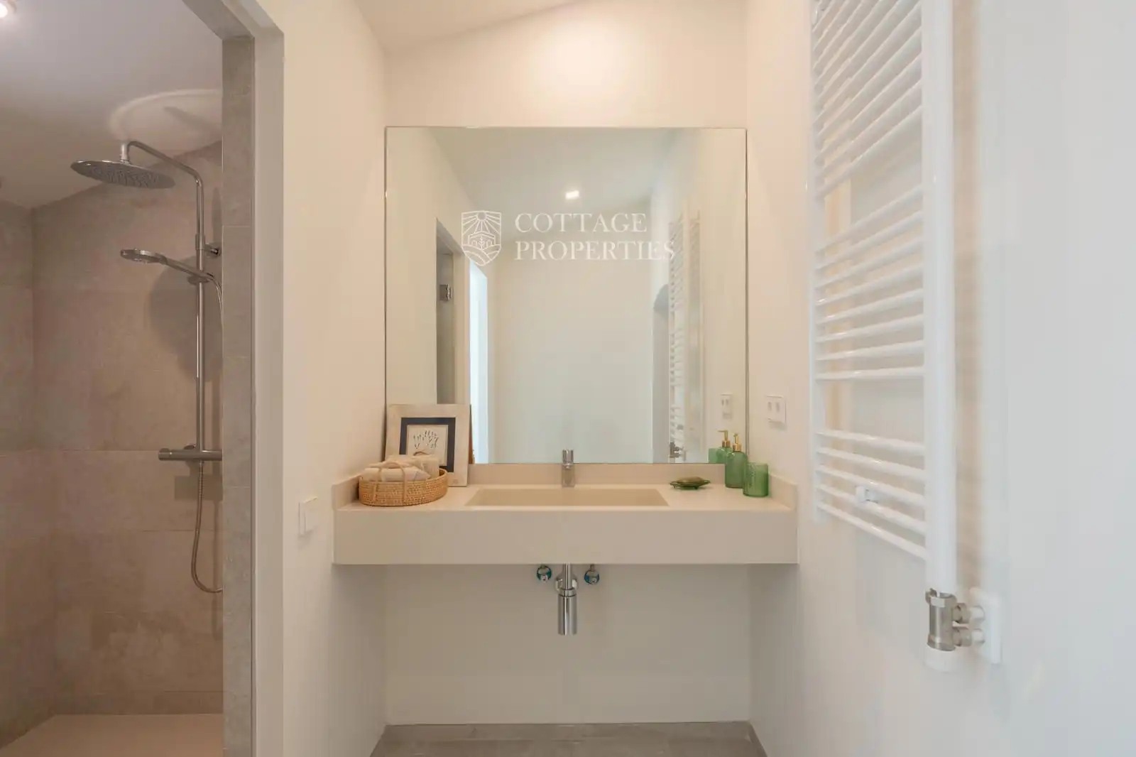 Baño de Finca rústica en venta en Gualta con Aire acondicionado, Calefacción y Terraza