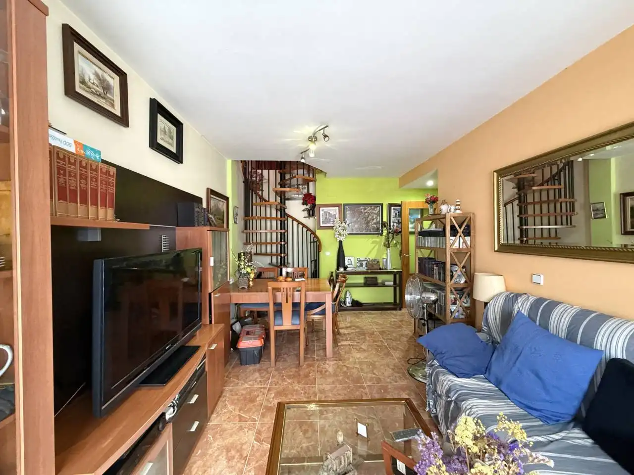 Sala de estar de Dúplex en venta en Olot, Girona