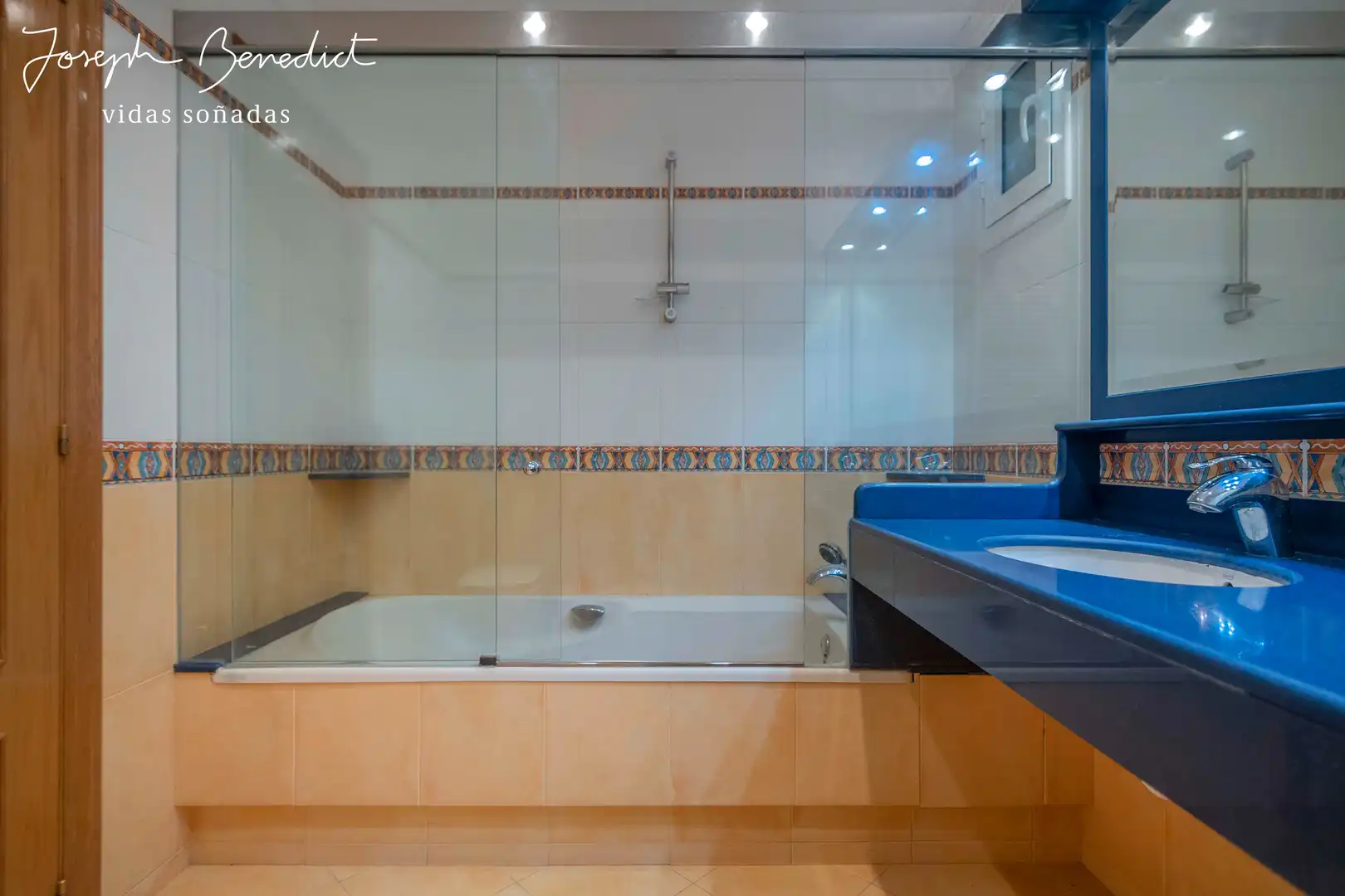 Casa amb piscina en venda a Les Botigues de Sitges, imagen 50