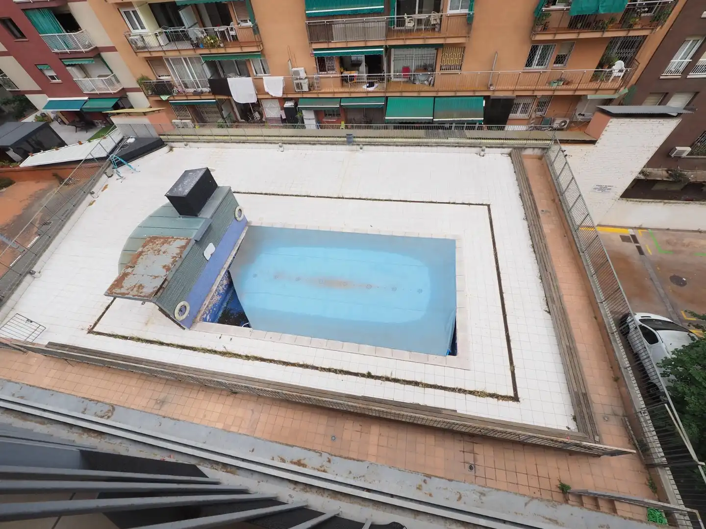 Piscina de Pis en venda en Barcelona amb Parquet, Terrassa i Piscina comunitària
