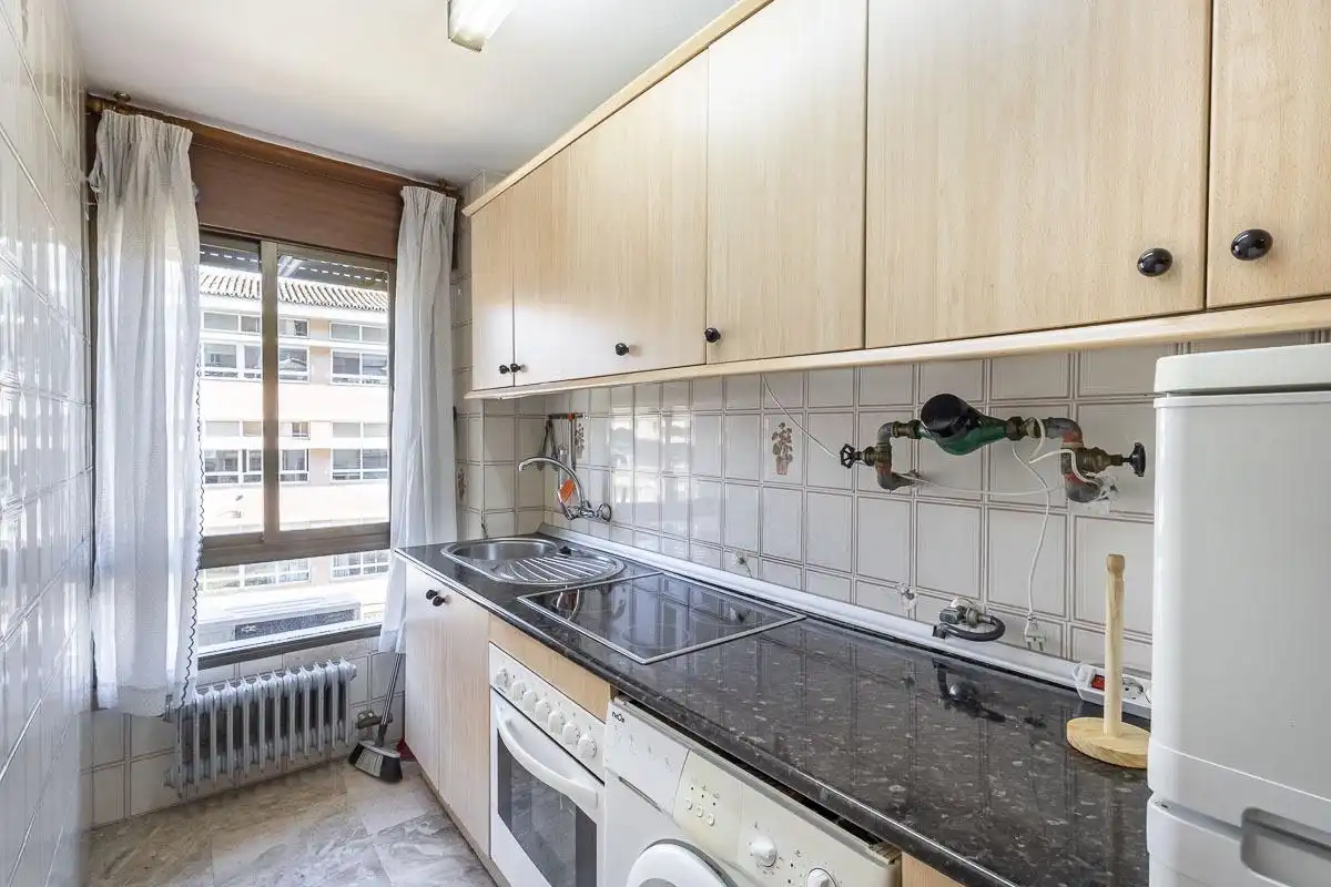 Appartement avec ascenseur à louer à Genil, imagen 13