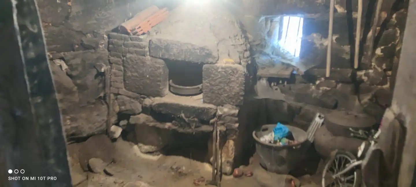 Cuina de Finca rústica en venda en Esgos amb Moblat i Balcó
