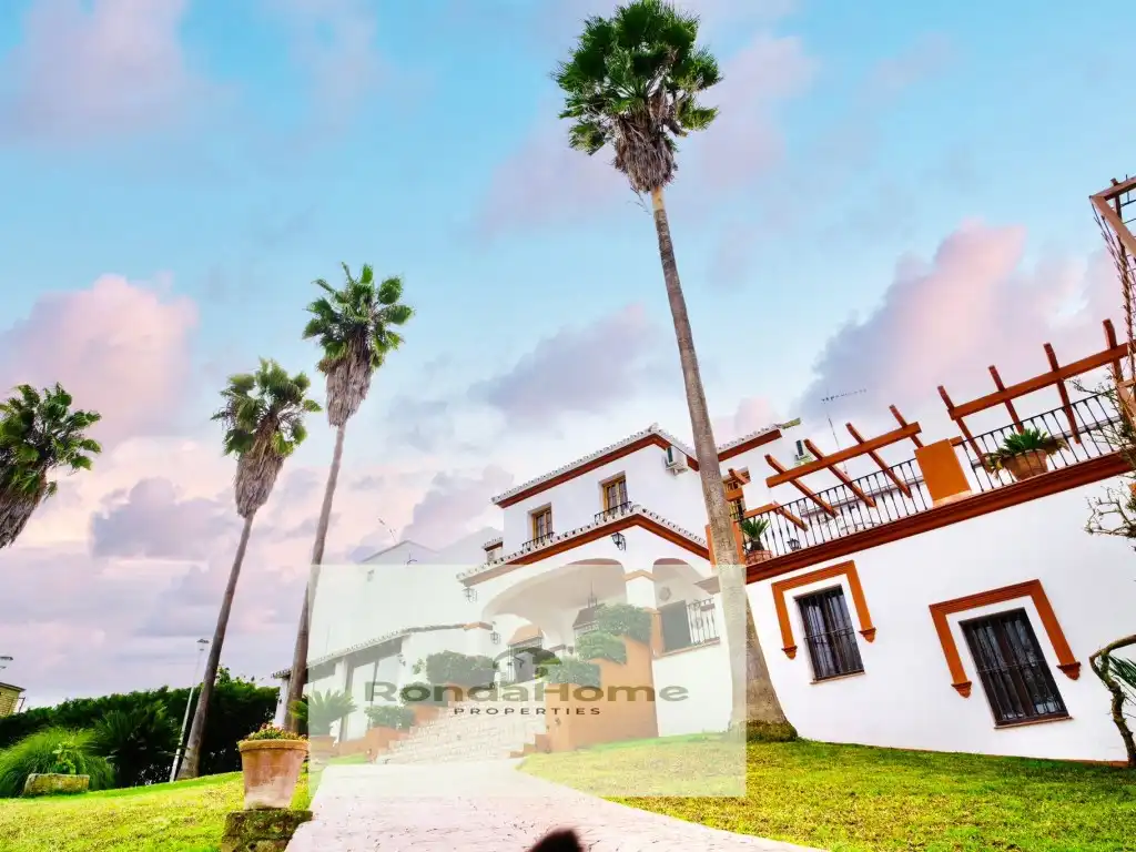 Country homes for sale in Villamartín