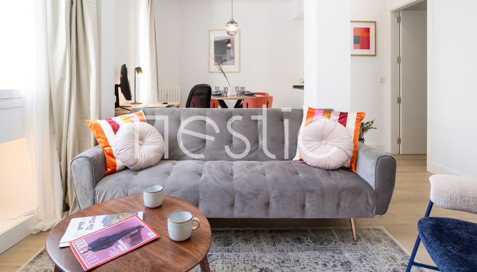 Apartamento de alquiler en Calle de Almagro, 44, Almagro - Imagen 3