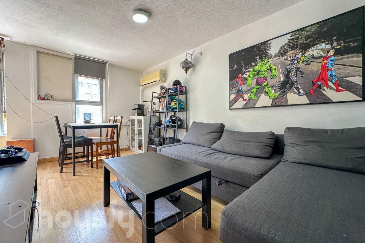 Living room of Flat for sale in  Madrid Capital  with Air Conditioner and Heating