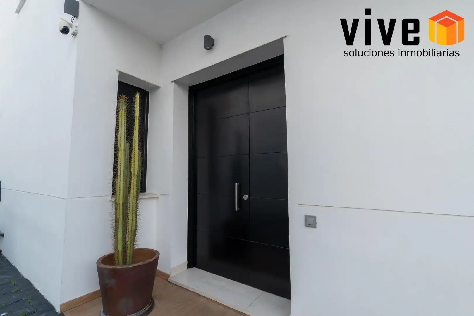 Casa adosada en venda en Mairena del Aljarafe amb Aire condicionat, Calefacció i Jardí privat