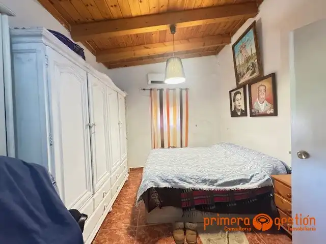 Dormitori de Casa o xalet en venda en Carmona amb Aire condicionat, Calefacció i Piscina