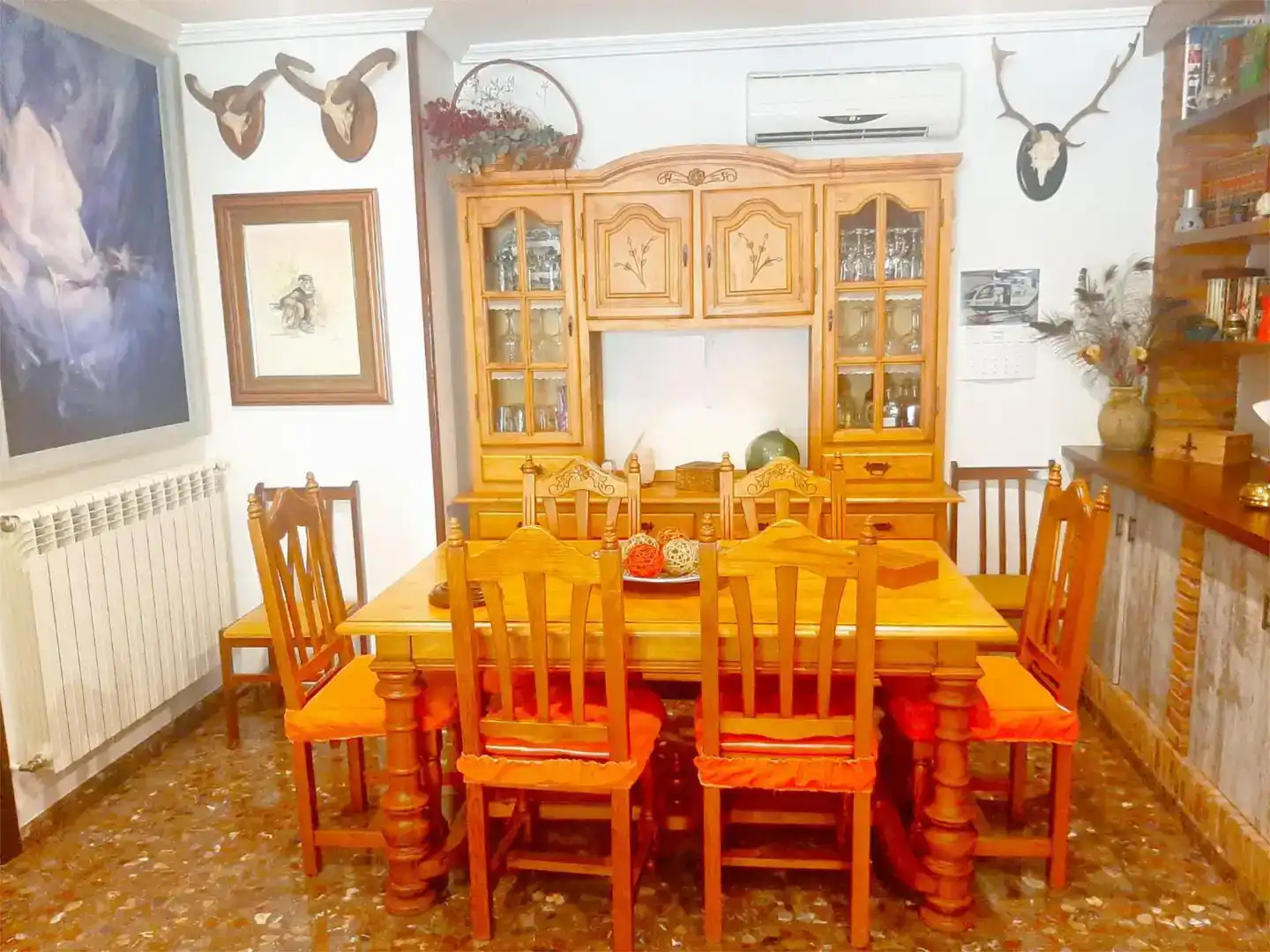 Menjador de Casa adosada en venda en Cazorla amb Aire condicionat i Balcó