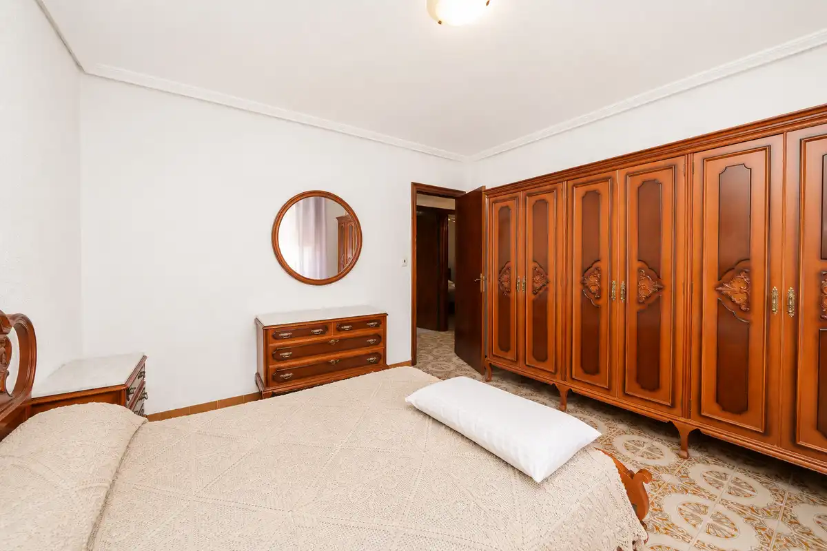Dormitori de Edifici en venda en Orihuela