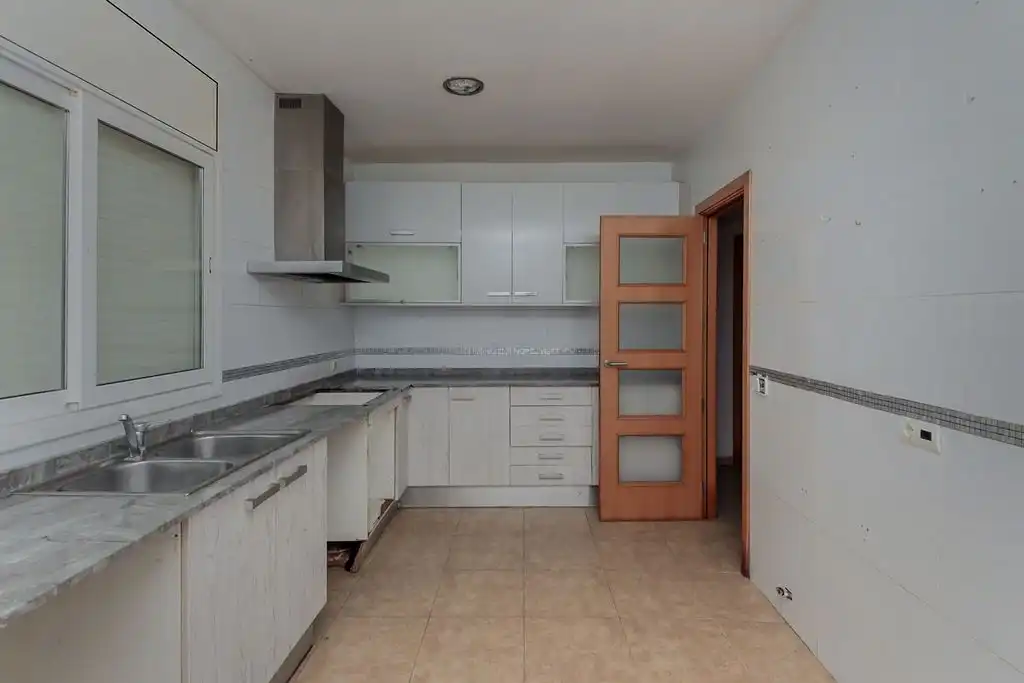 Kitchen of Houses for sale in El Vendrell
