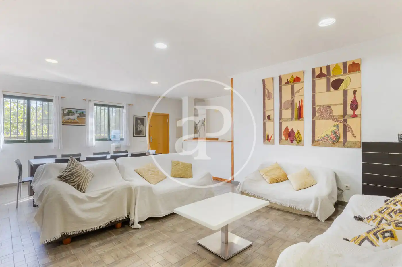 Sala de estar de Finca rústica en venta en Torrent con Aire acondicionado, Calefacción y Jardín privado