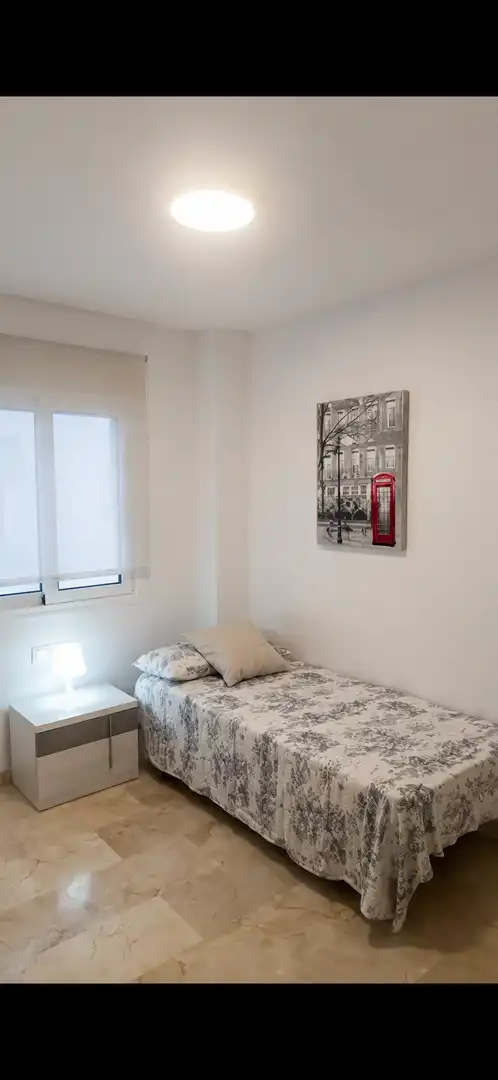 Schlafzimmer von Wohnung zur Miete in Fuengirola mit Klimaanlage, Terrasse und Abstellraum