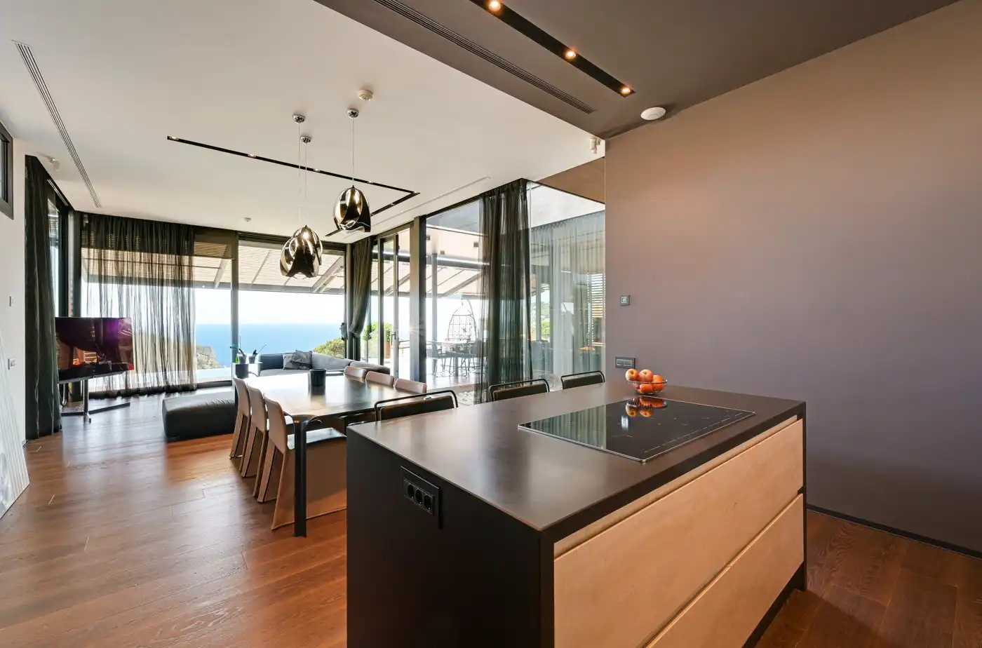 Küche von Haus oder Chalet zum Verkauf in Lloret de Mar mit Klimaanlage, Heizung und Privatgarten
