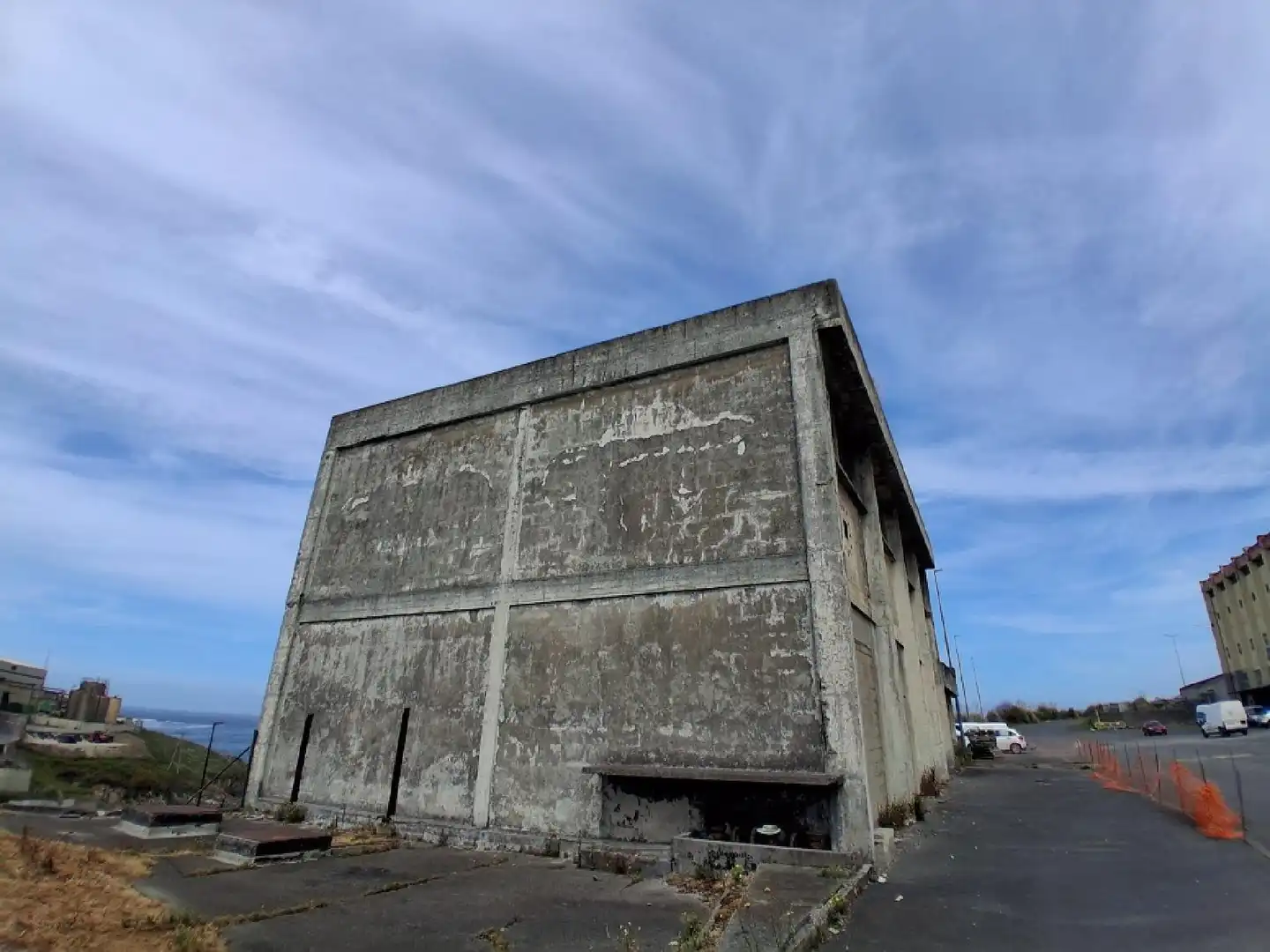 Vista exterior de Nave industrial en venta en Arteixo