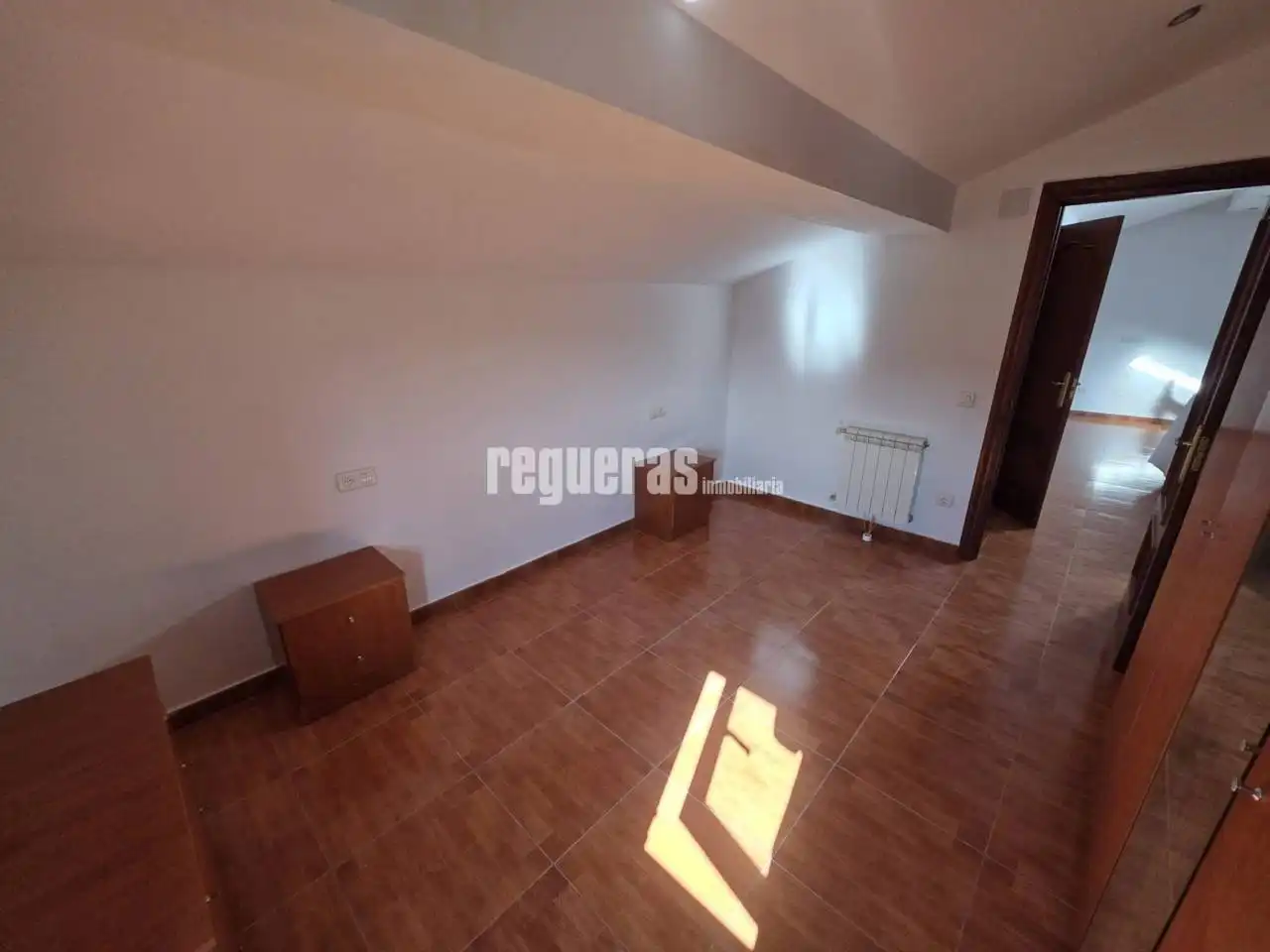 Habitación de Casa o chalet en venta en Avilés con Calefacción, Jardín privado y Amueblado